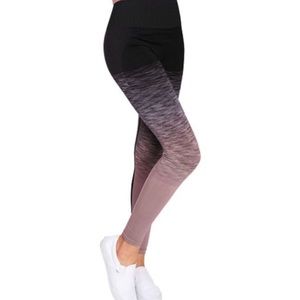 ✨VS PINK Ultimate Seamless Ombré Leggings